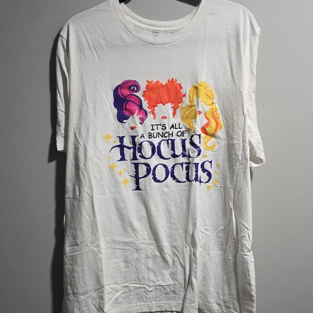 Hocus Pocus Graphic T-Shirt